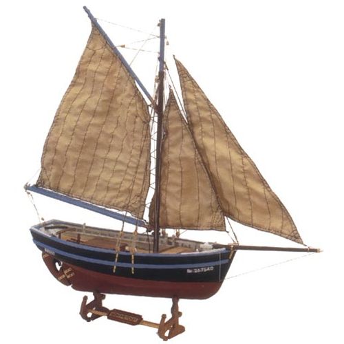 Doris Saint-Malo. Maquette de bateau de pêche en bois à l'échelle 1:20 (19010)