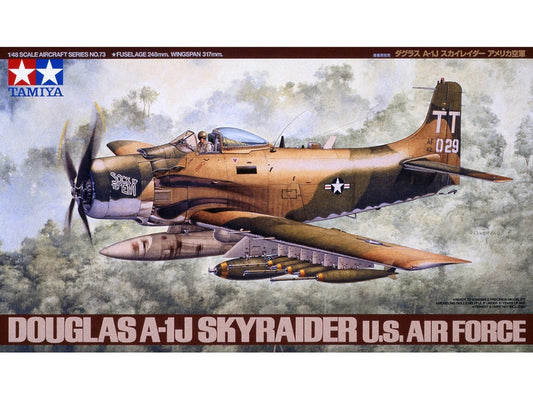 Tamiya Douglas A-1J Skyraider USAF 1/48 (61073)