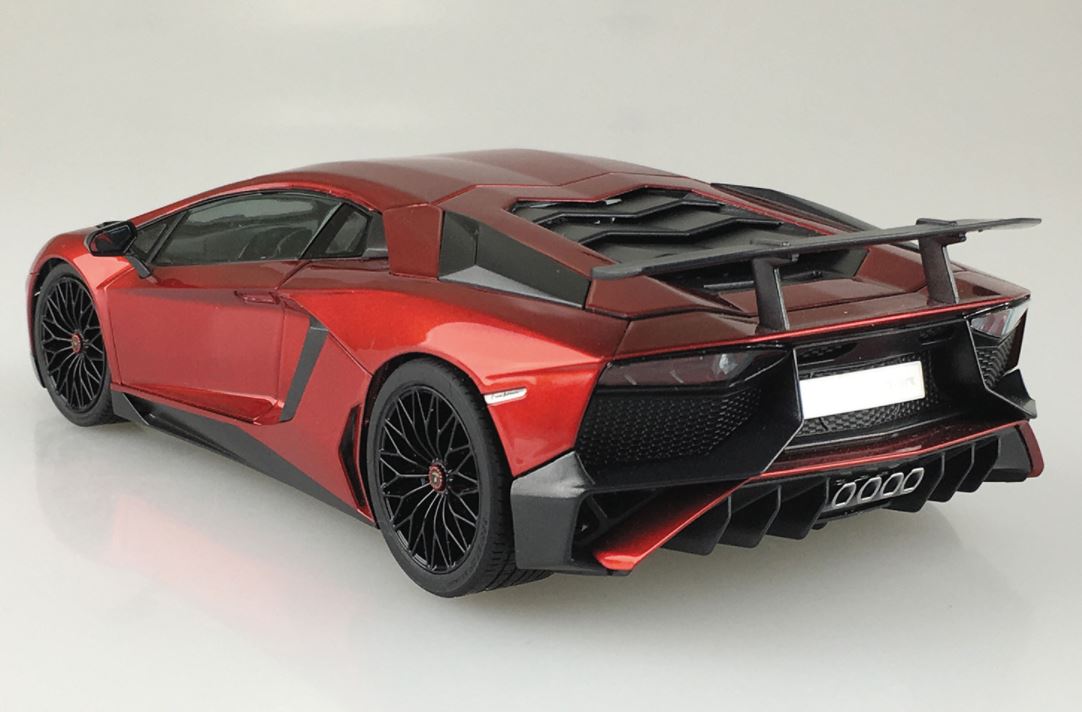 1/24 '15 Lamborghini Aventador SV (06120)