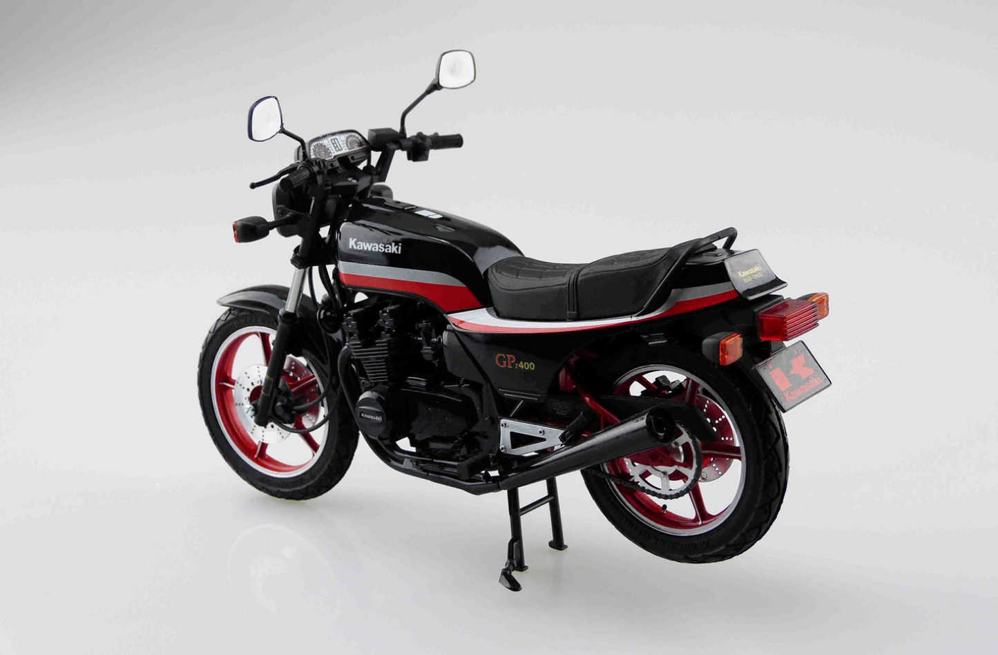 Aoshima 1/12 Kawasaki Z400GP w/ Custom Parts (05456)