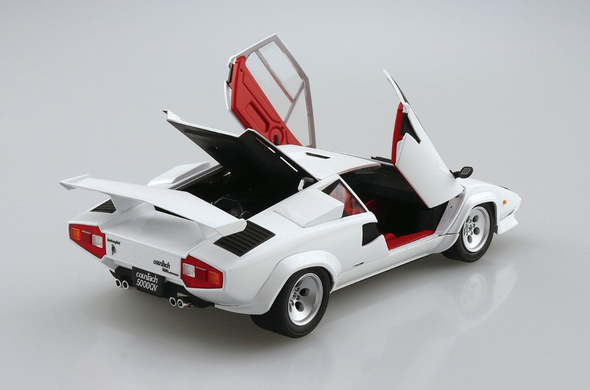 1/24 '85 Lamborghini Countach 5000QV (05945)