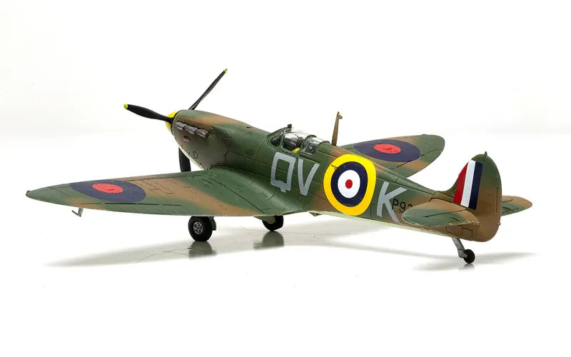 Spitfire Mk1a 1/72 (A01071C)