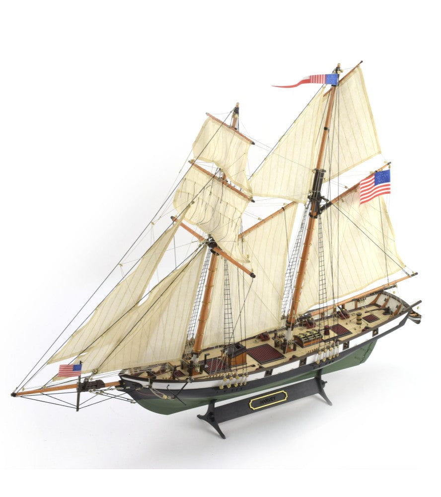 Doris Saint-Malo. Maquette de bateau de pêche en bois à l'échelle 1:20 (19010)