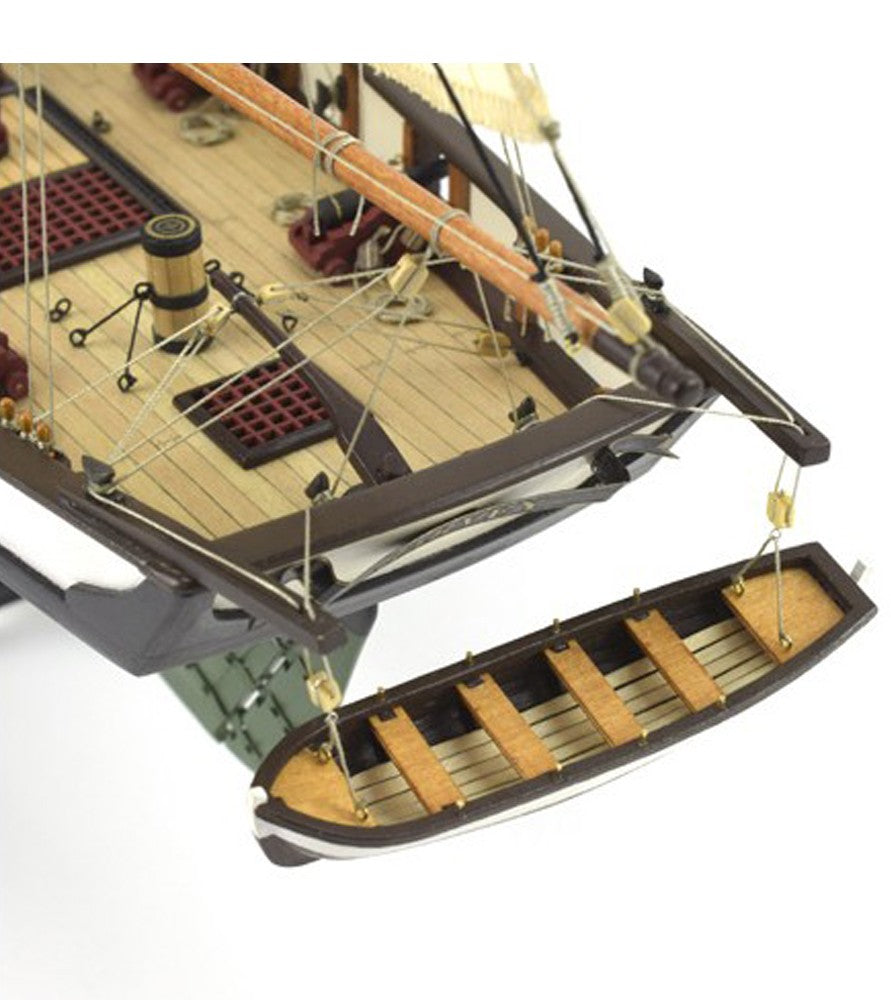 Doris Saint-Malo. Maquette de bateau de pêche en bois à l'échelle 1:20 (19010)