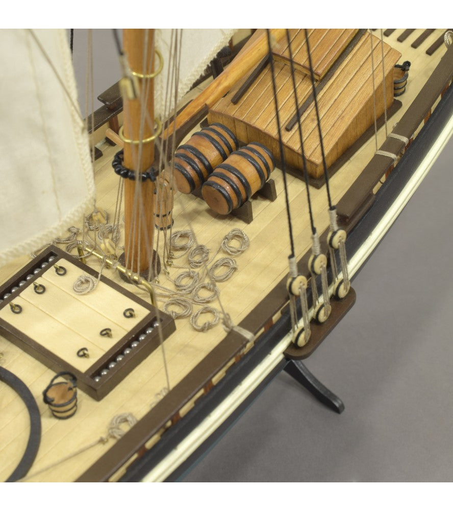 American Schooner Virginia. 1:41 Wooden Model Ship Kit (22115)