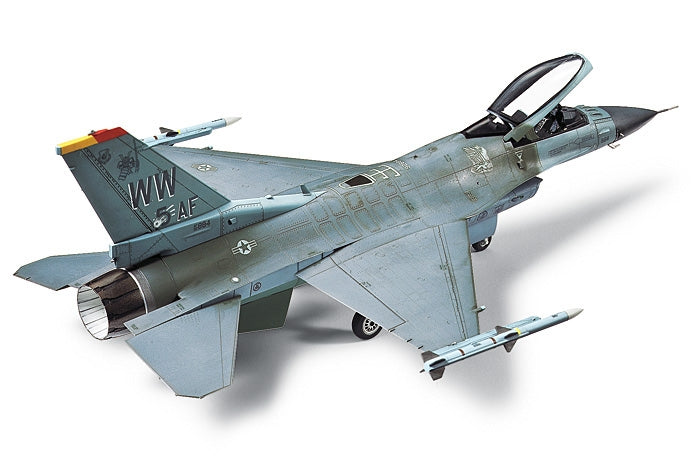 Tamiya F-16 Cj Fighting Falcon 1/72 (60786)