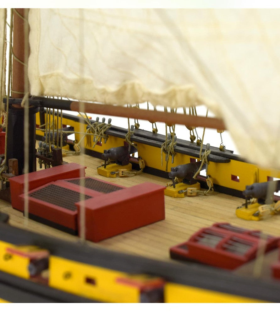 Cutter Le Renard Wooden Ship Model Kit (22401)