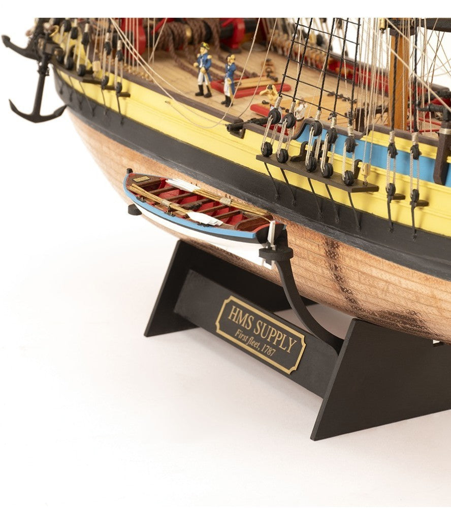 Doris Saint-Malo. Maquette de bateau de pêche en bois à l'échelle 1:20 (19010)