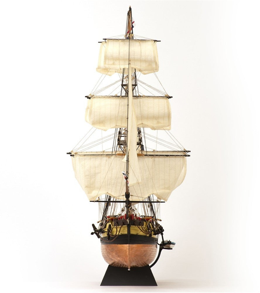 Doris Saint-Malo. Maquette de bateau de pêche en bois à l'échelle 1:20 (19010)