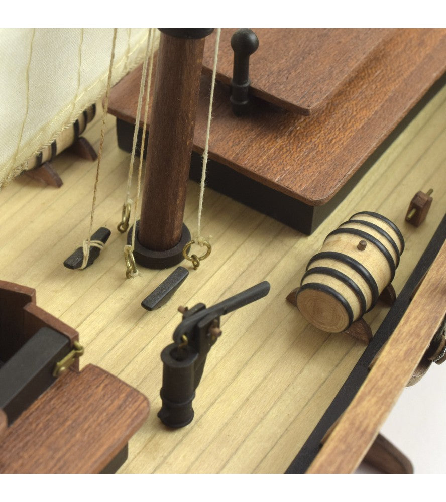 U.S. Pilot Boat Swift. 1:50 Wooden Model Ship Kit (22110)