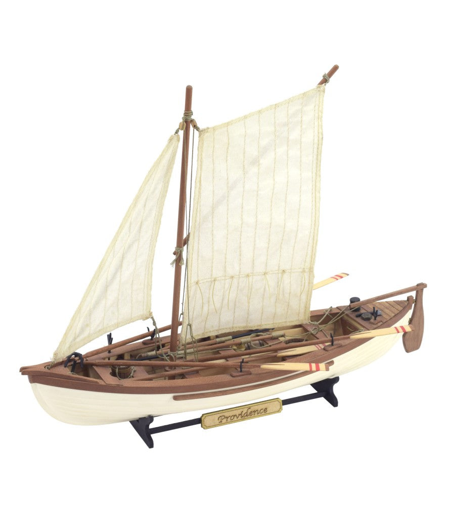 Doris Saint-Malo. Maquette de bateau de pêche en bois à l'échelle 1:20 (19010)