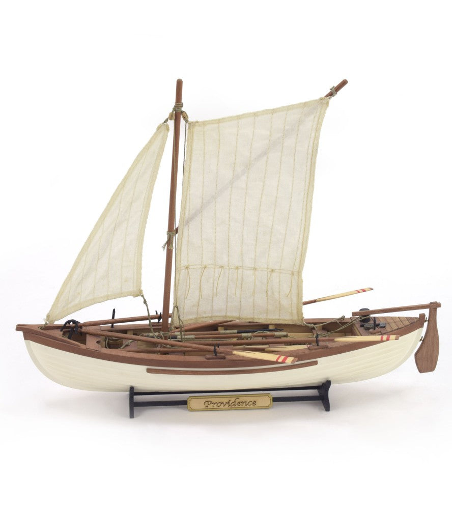 Doris Saint-Malo. Maquette de bateau de pêche en bois à l'échelle 1:20 (19010)