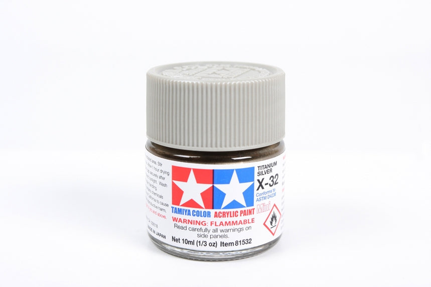 Bouteille acrylique argent titane Tamiya X32 10 ml TAMX32