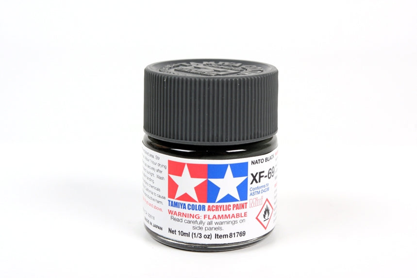 Bouteille acrylique noire OTAN Tamiya XF69 10 ml TAMXF69